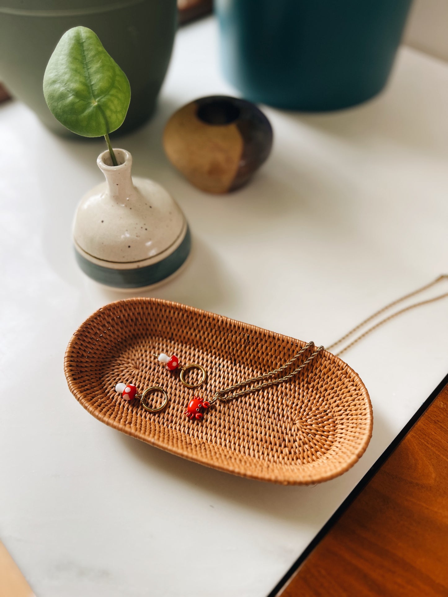 Oval ata grass tray