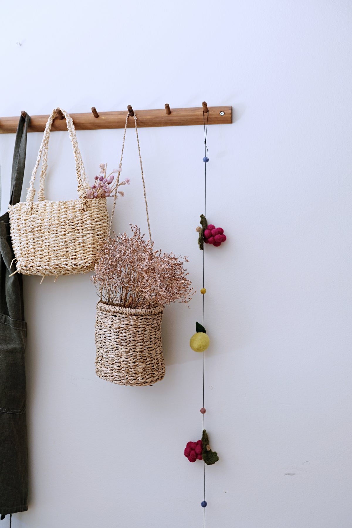 Grape and Lemon Garland